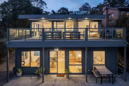 Martha s Peak Heated Pool Views