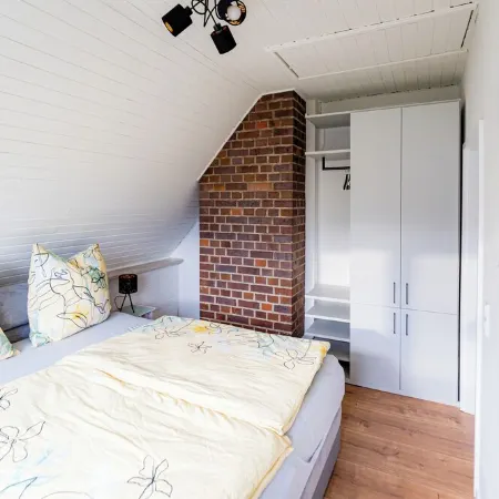 "Augustus" vacation apartment in Radebeul, for 4 guests, 75m², with terrace and fireplace