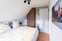 "Augustus" vacation apartment in Radebeul, for 4 guests, 75m², with terrace and fireplace