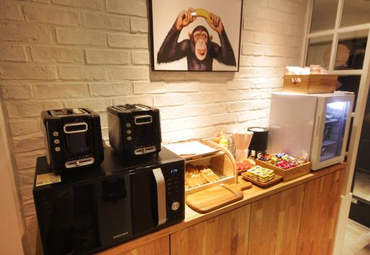 숙소 내부 전경 1