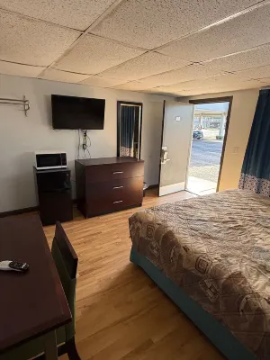 Holiday Motel