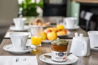 Contact Hôtel du Champ de Mars de Saint-Brieuc Hotels in Plerin