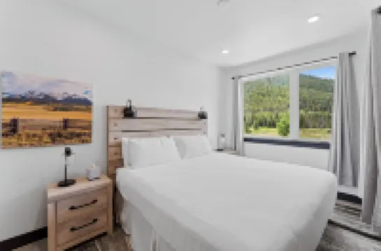 Clearwater Lofts #105, Building 1 by Summit County Mountain Retreats