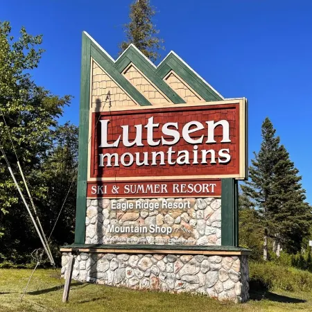 Elite End Unit~1 Bedroom+Loft~Ski-InSki-Out~Pools~View