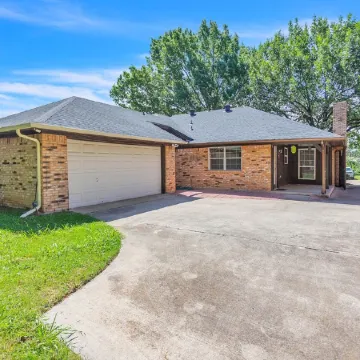 Edgewater Retreat Rowlett/Rockwall. 4-Bedrm 2Bathrm 2 Garage Отели в г. Роулетт
