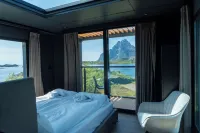 Skårungen - Hotel, Cabins and Camping Hotels in Vågan