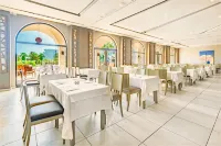 Club Palm Azur Families and Couples - bar