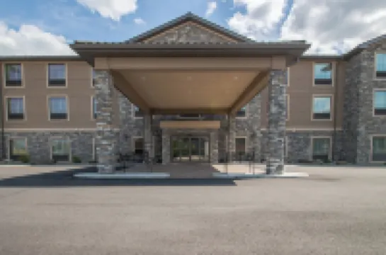 Cobblestone Inn & Suites - St Marys Hotels in Elk County