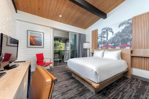 Ramada by Wyndham Santa Barbara Hotel a Goleta
