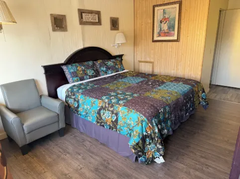 城裡人汽車旅館