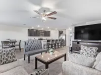 4-bedroom house in marvelous Buckeye with WiFi, AC. Enjoy your stay Hotels in Buckeye