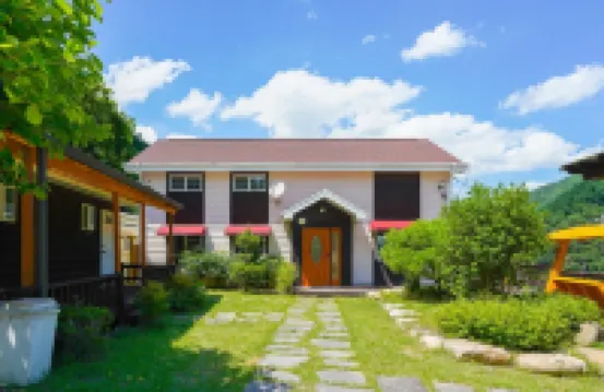 Gyeongju Healing House Pension Hotels near Sinseonsa Temple
