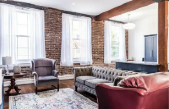 Downtown close to UAB, St. Vincent’s, BJCC and Airport