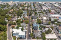 Coastal Condo Close to Beach & Entertainment