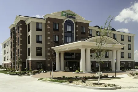 Holiday Inn Express & Suites Marion