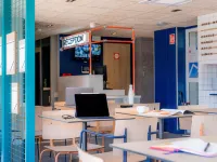 Ibis Budget le Cannet des Maures فنادق في Le Thoronet