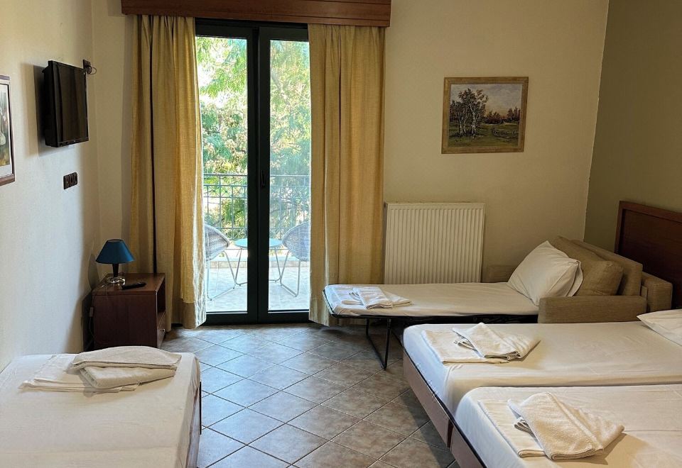Agriani Hotel