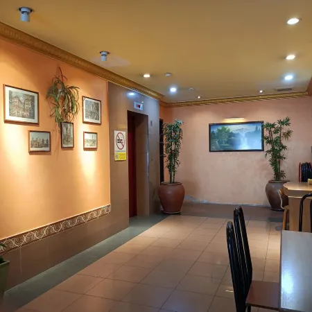 FullyWell Hotel Hotels in Kampar