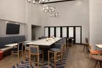 Hampton Inn & Suites Huntsville/Research Park Area - 3-Star