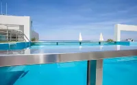 Raffaello Hotel & Mooka Restaurant Hotels in Senigallia