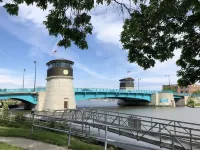 Racine WI North Beach Modern Getaway