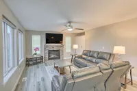 Spacious Kent Home Great for Large Families!