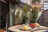 SAVOIA 173 APARTMENT in the center with reserved parking, a few kilometers from the sea.