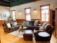 Smittys TC Victorian Carriage House Meets Urban Loft Granite, Maple, Stainless
