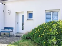Chic and warm!  Modern house near the beach Baie de Morgat Các khách sạn ở Crozon