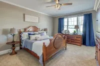 New Charming 2-bedroom place in Great Waters!