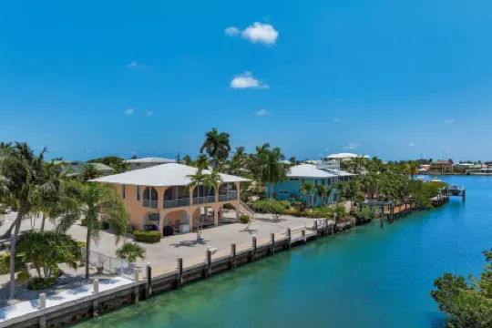 Charming 2-bedroom home close to Sombrero Beach in fantastic Marathon