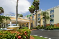 Holiday Inn Express MIAMI AIRPORT DORAL AREA by IHG Hotels in Doral