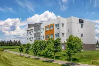 Quality Inn & Suites Hotel a La Mitis