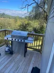 3-bedroom house in charming Meredith with WiFi, AC. Enjoy your stay
