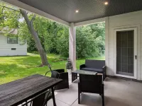 Architecturally designed  4 bedroom home walking distance to downtown Wayzata Hotels in Wayzata