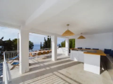 Bienvenido in der Villa Los Pinos