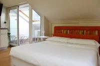 The Attic by the Sea [Old Town-Loano-Garage]