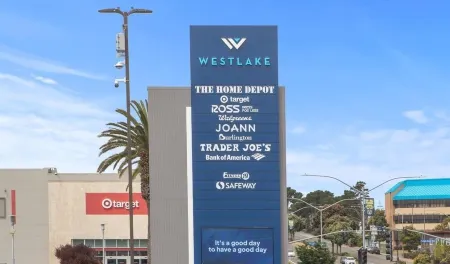 Beautiful Luxurious Coastal 4BR 2BA Home Near SF SFO