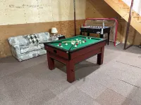 Spacious Farmhouse Retreat - pet friendly, pool, deck, Orchard views, and more.