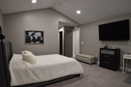 Charming 2-Bedroom Luxury Condo in the Heart of Canton