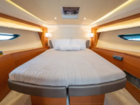 Amazing 3 bedrooms luxury yacht in North Miami Hotels near Oleta River State Park