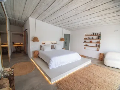 Casa Thala - Conceptual 3-Suite Villa - minutes from Comporta Beach Hotels near Misericordia Church