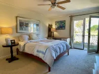 Gorgeous Solana Beach 3bd/3ba with pool and golf course view