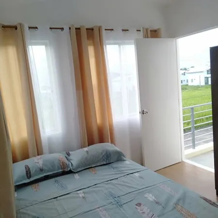 Avida 3-Bedroom Vacation House with Pool