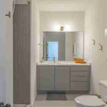 Cozy 1-bedroom condo in Historic St. Elmo Chattanooga with Mountain Views Rooms