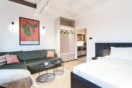 Cozy 1-bedroom apartment with WiFi, AC in delightful Skopje