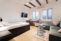 Cozy 1-bedroom apartment with WiFi, AC in delightful Skopje