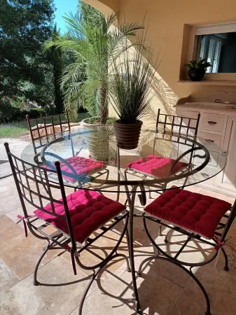 Très Beau Meublé Vacance, Clim Jacuzzi, Jardin,tout Confort !