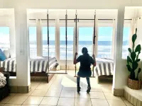 Rosarito Beach ON THE SAND!  Sleeps up to 30! - 陽台