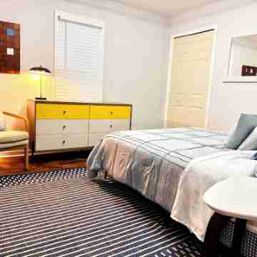 Stylish Retreat w/ Fire Pit & Porch Rooms